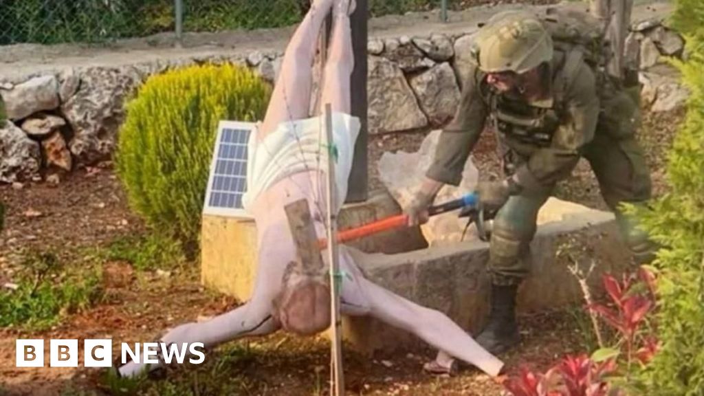 Israeli soldiers punished over vandalism of Jesus statue in Lebanon