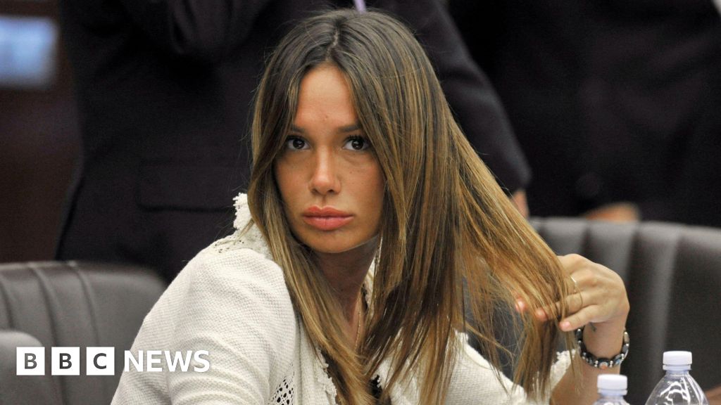 Ex-TV showgirl's pardon at centre of widening Italian scandal