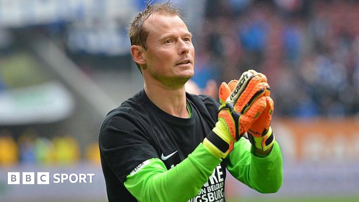 Alex Manninger: Ex-Arsenal goalkeeper dies after car hit by train