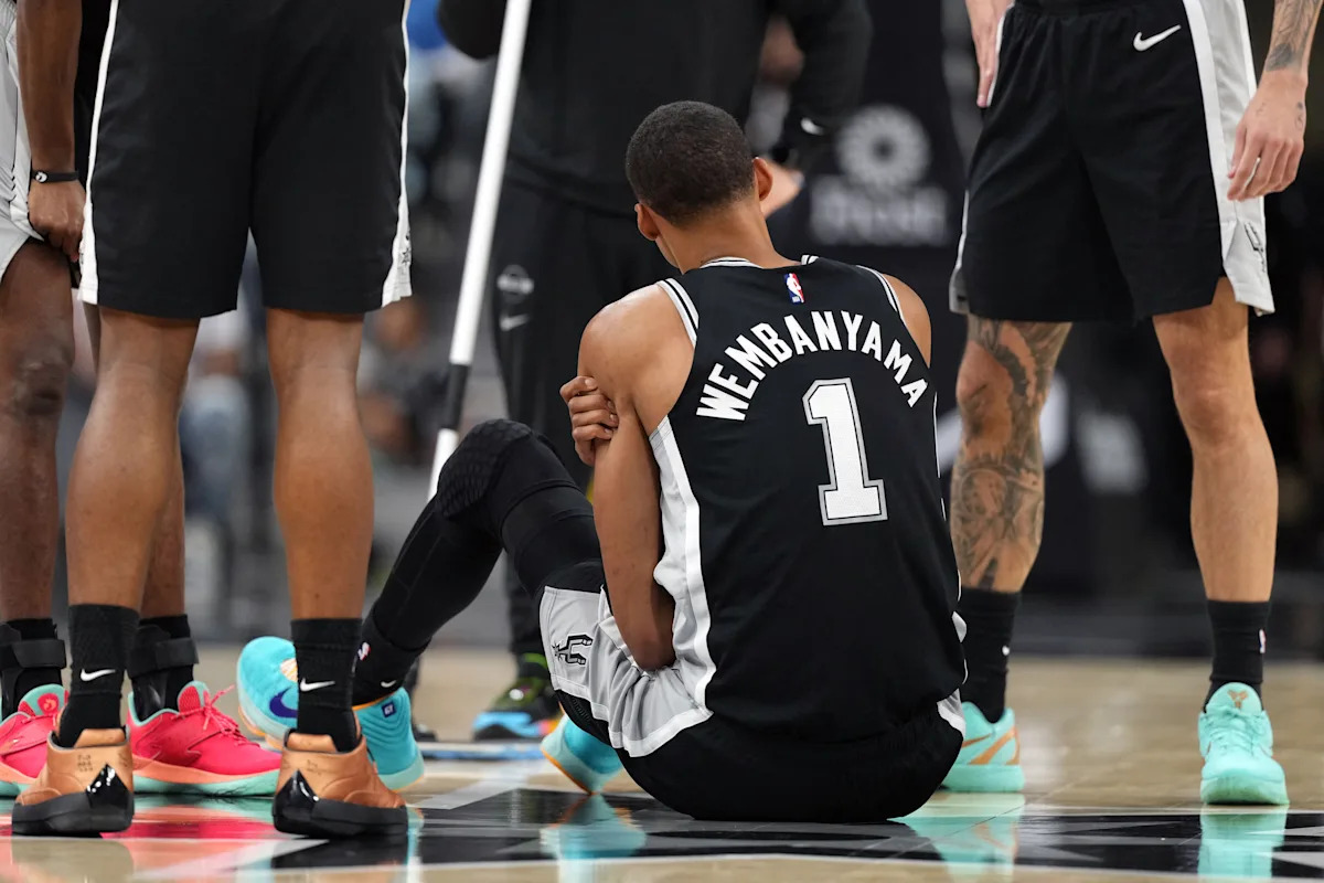 Victor Wembanyama leaves Spurs-76ers early with left rib contusion