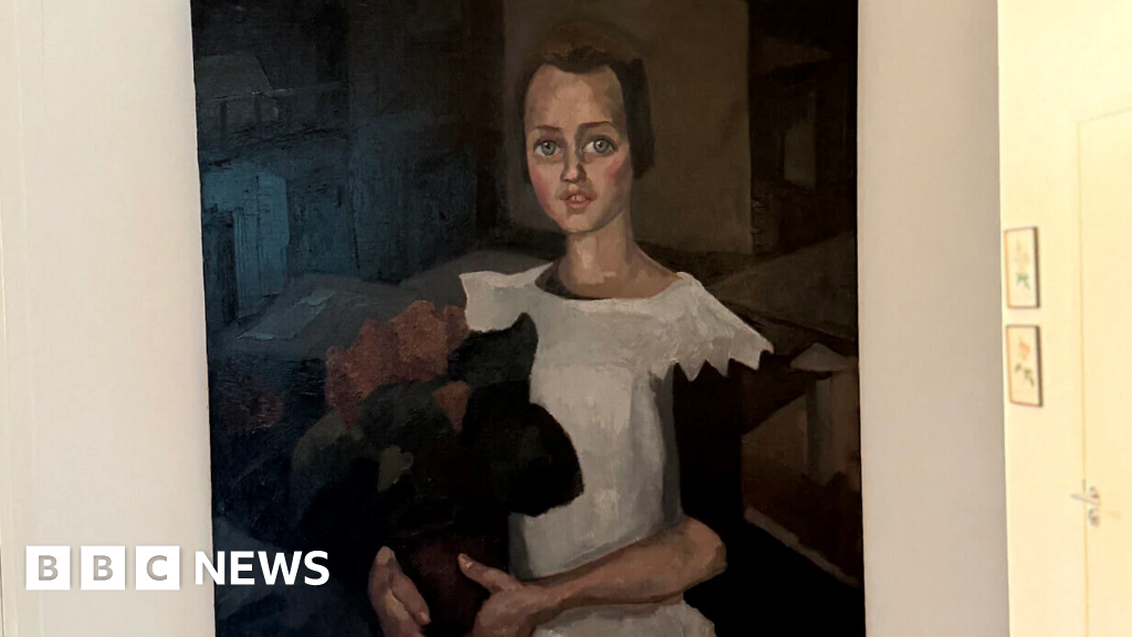 Portrait looted by Nazis found in home of Dutch SS leader's descendants