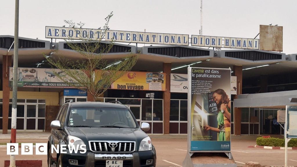 Gunfire heard at Niger capital's airport