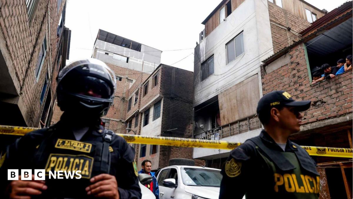 Lima: Fire kills 10 members of same family in Peru, police say