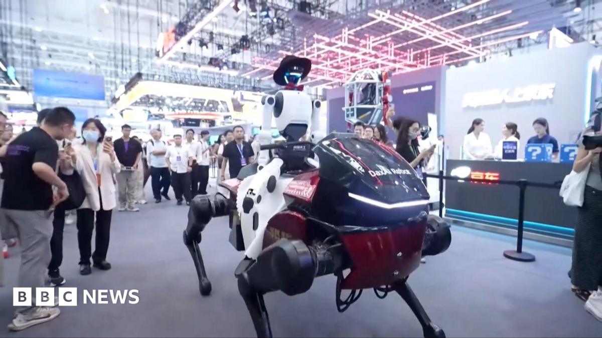 Robot horse and rider steal the show at Chinese conference