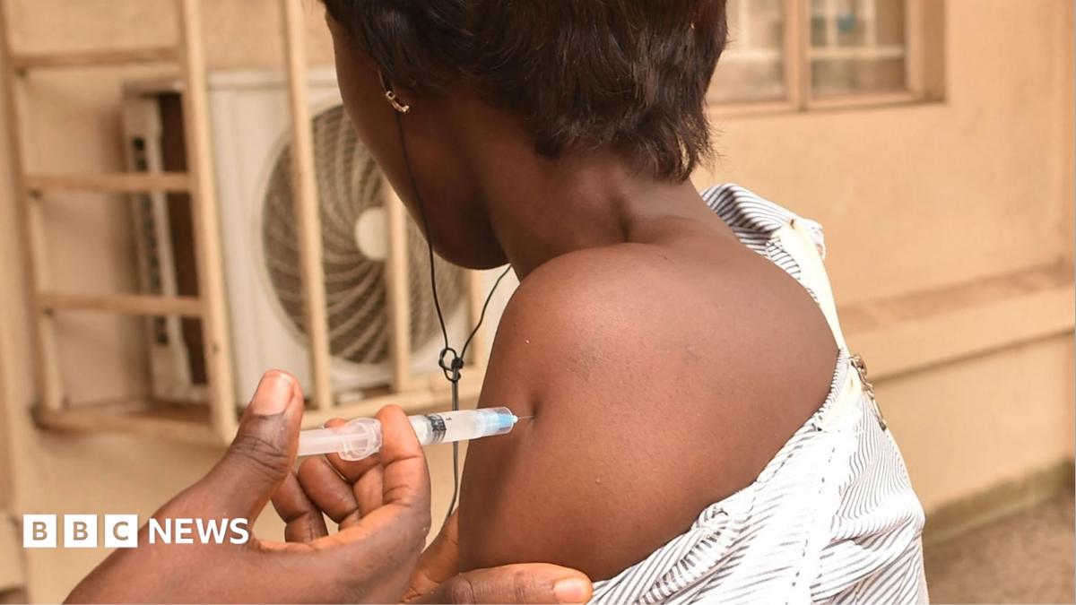 Ebola in DR Congo: Vaccine trial to start as WHO warns about speed of infections