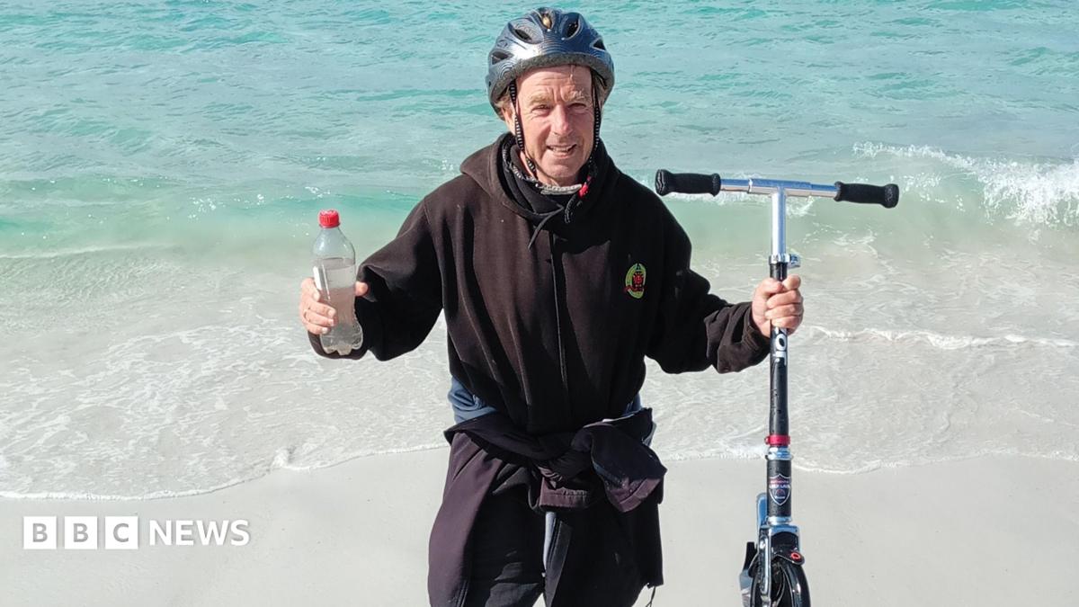 Saltash man completes 2,800 mile scoot across Australia