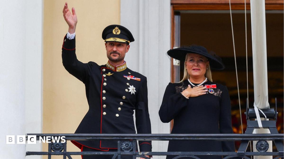 Watch: Norway bids farewell to King Harald