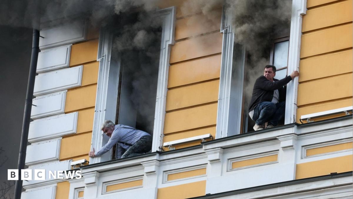 Ukraine: People escape historic Kyiv building hit by Russian drone