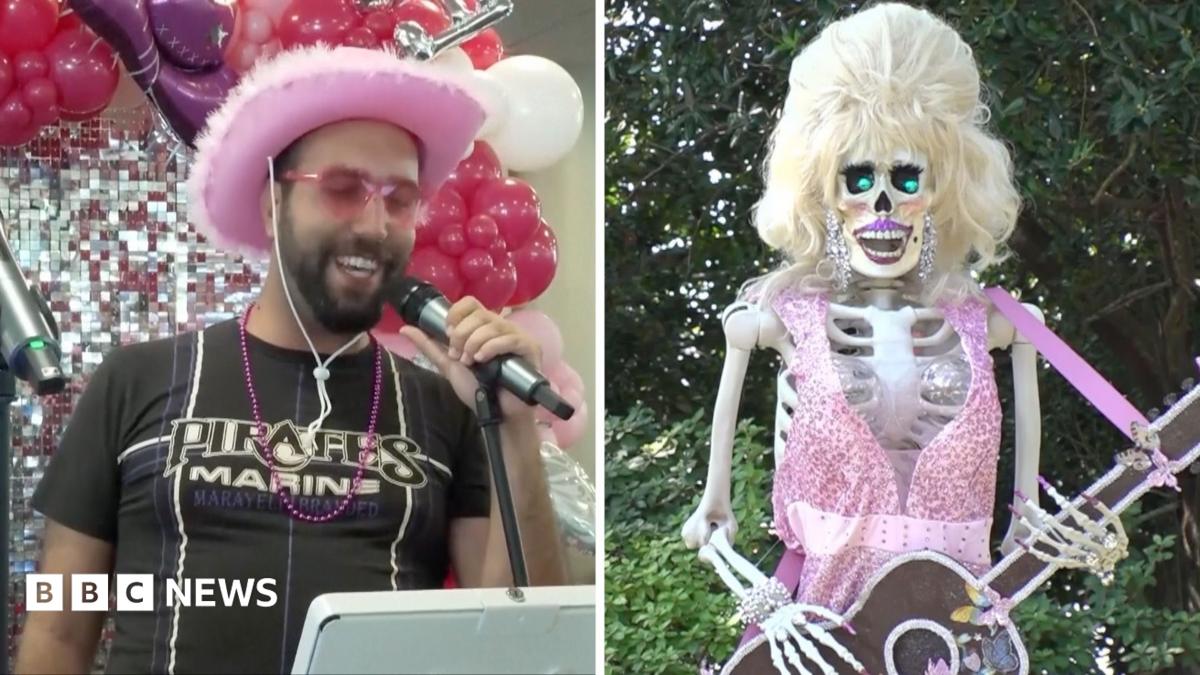 Watch: Karaoke and butterflies – US cities celebrate Dolly Parton Day
