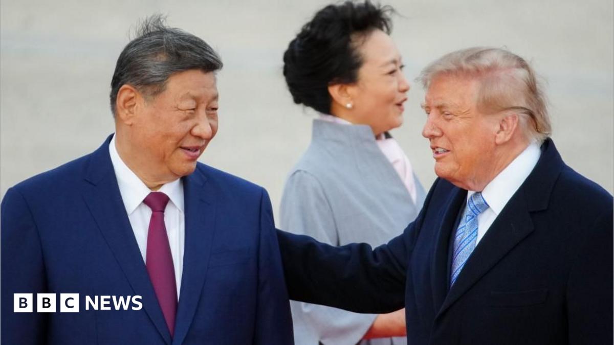 Trump offers warm welcome as China’s Xi arrives for US visit