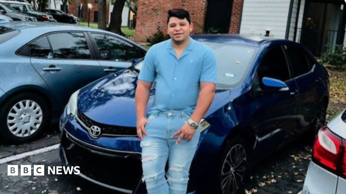 Texas ICE shooting leaves Venezuelan DoorDash driver with bullet in his back, says lawyer