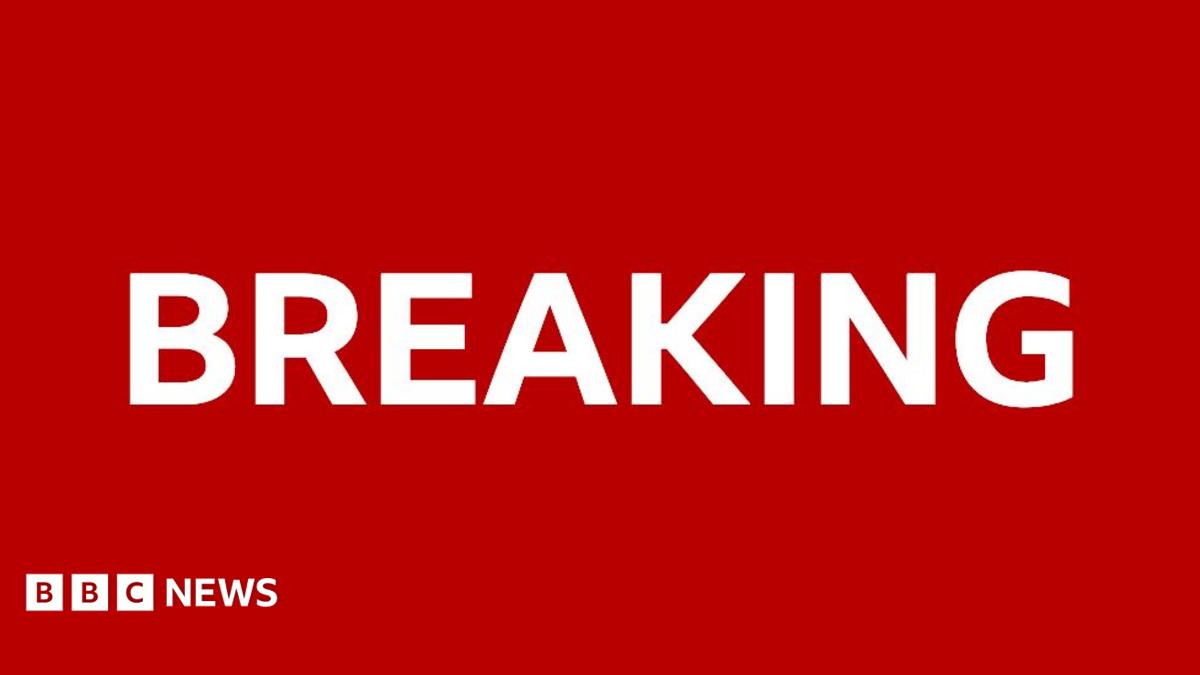 16 killed in attack on mosque in Pakistan