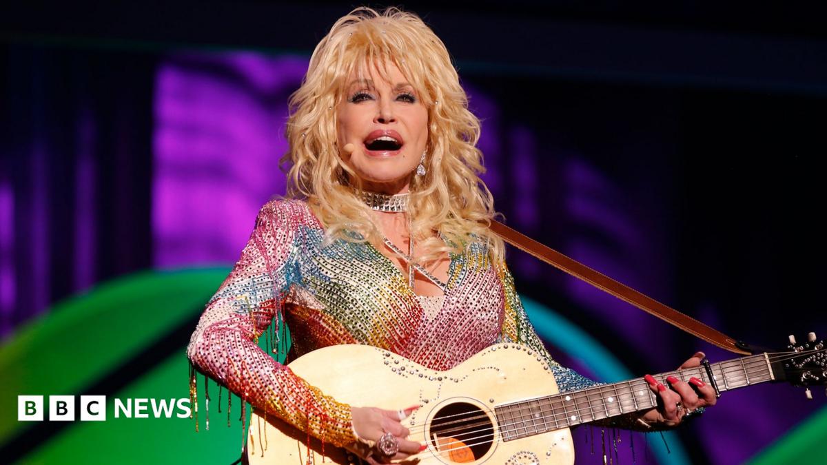 Dolly Parton’s manager accuses nephew who announced her death of threats and intimidation