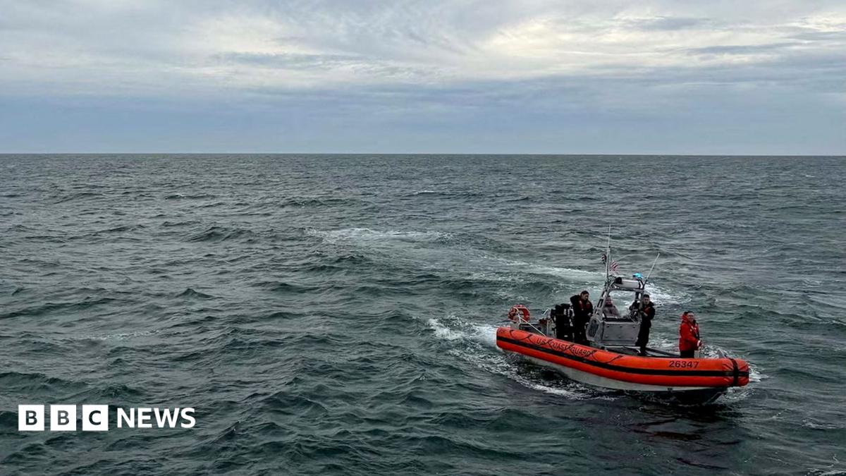 All passengers presumed dead after plane went missing off US coast
