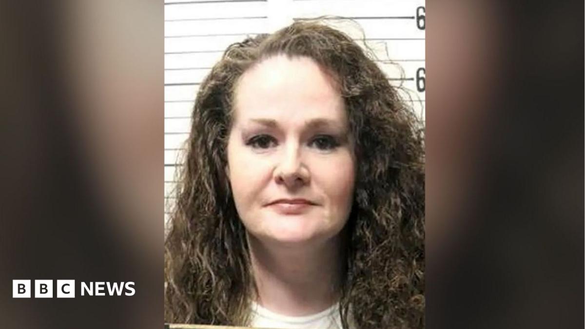 Christa Pike unconscious and on ventilator after botched execution, lawyer says