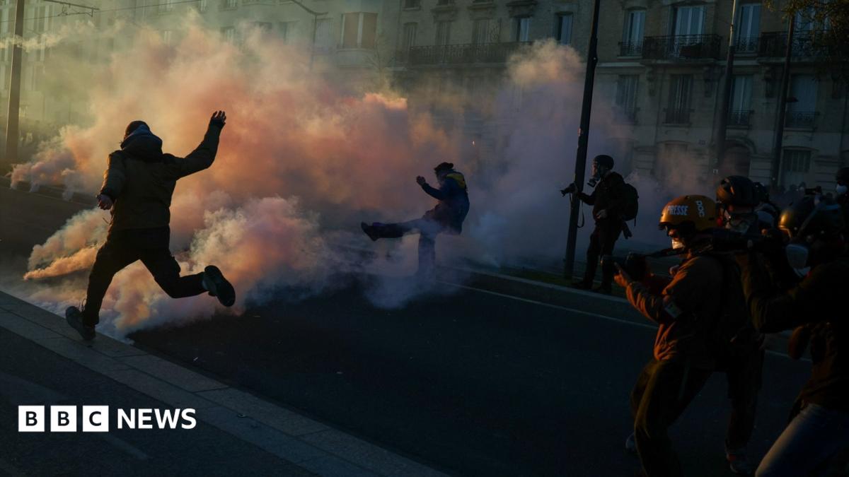 Clashes erupt between police and protesters in Paris