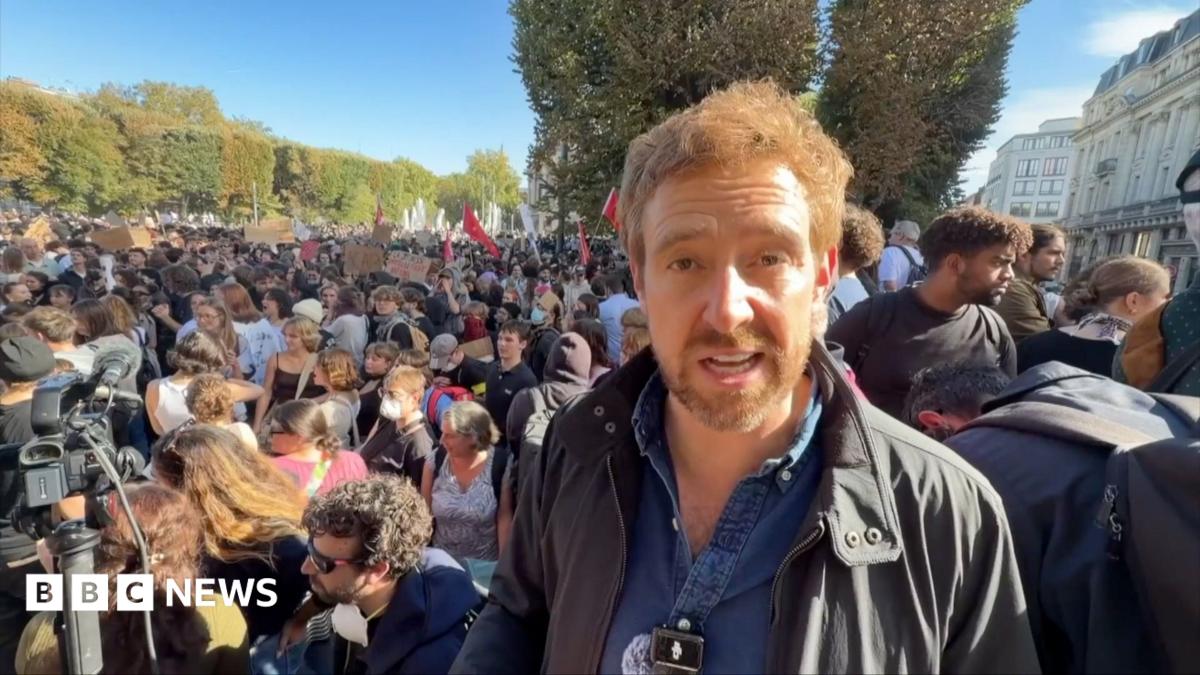 ‘There are now thousands of people’: At the scene of student protests in Lille
