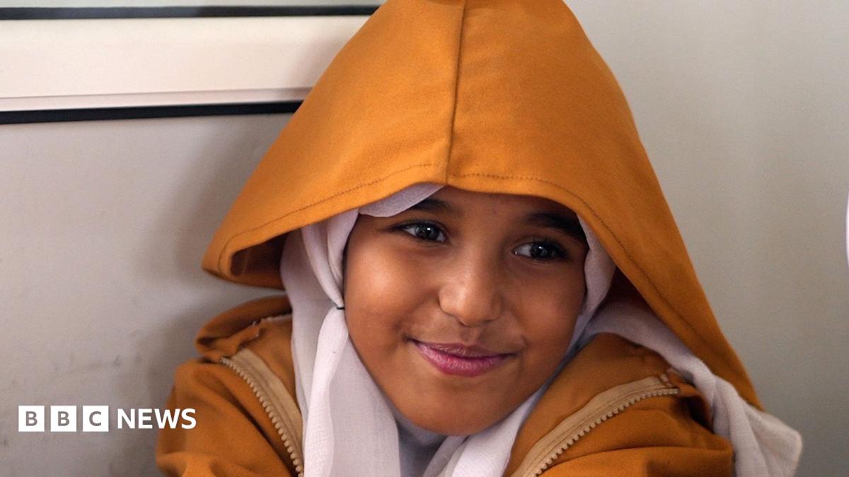 Yemen: Children brave snipers and mortars to go to school near front line